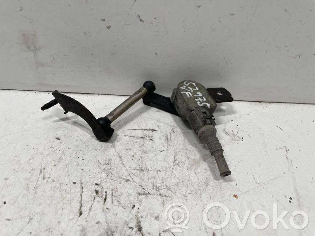 Skoda Octavia Mk2 (1Z) Sensore di livello di altezza della sospensione pneumatica anteriore (usato) 