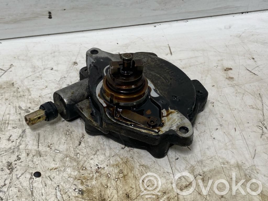 Mercedes-Benz CLK A209 C209 Pompe à vide