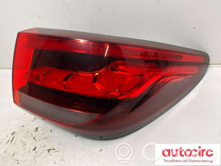 MG ZS Aizmugurējais lukturis virsbūvē 