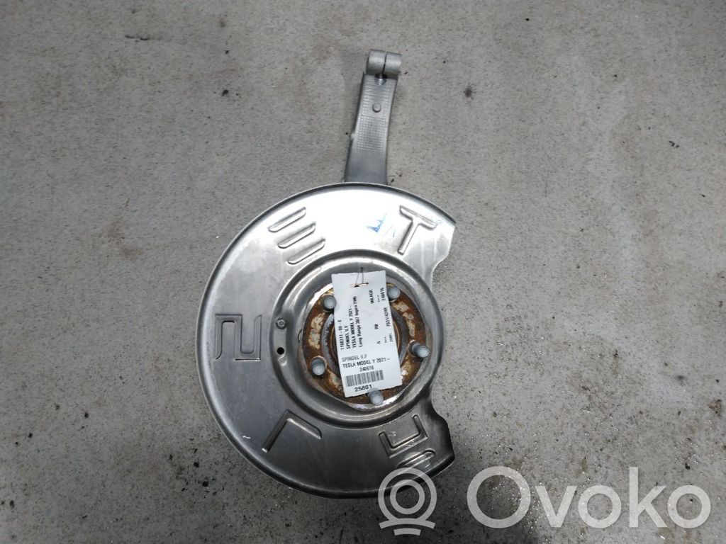 Achsschenkel vorne   118831100E,118831100E