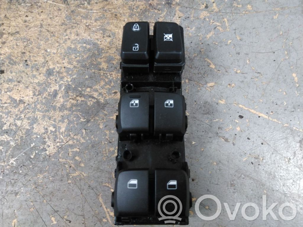 Hyundai Kona I Interruttore di controllo dell’alzacristalli elettrico