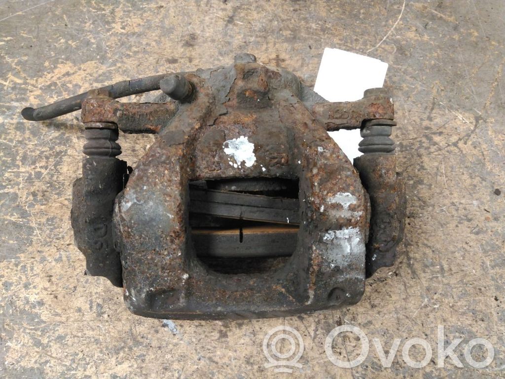 Toyota Avensis T270 Bremssattel vorne 