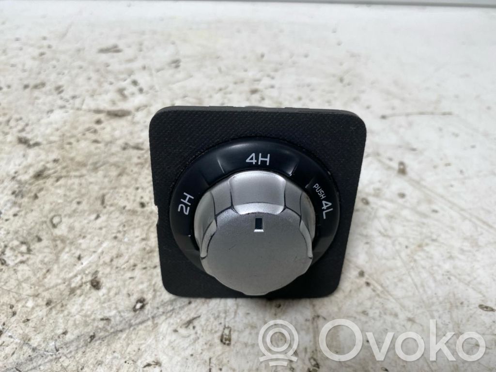 Isuzu D-Max Otros interruptores/perillas/selectores 