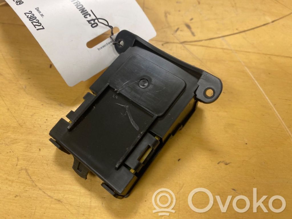 Tesla Model Y Autres unités de commande / modules 