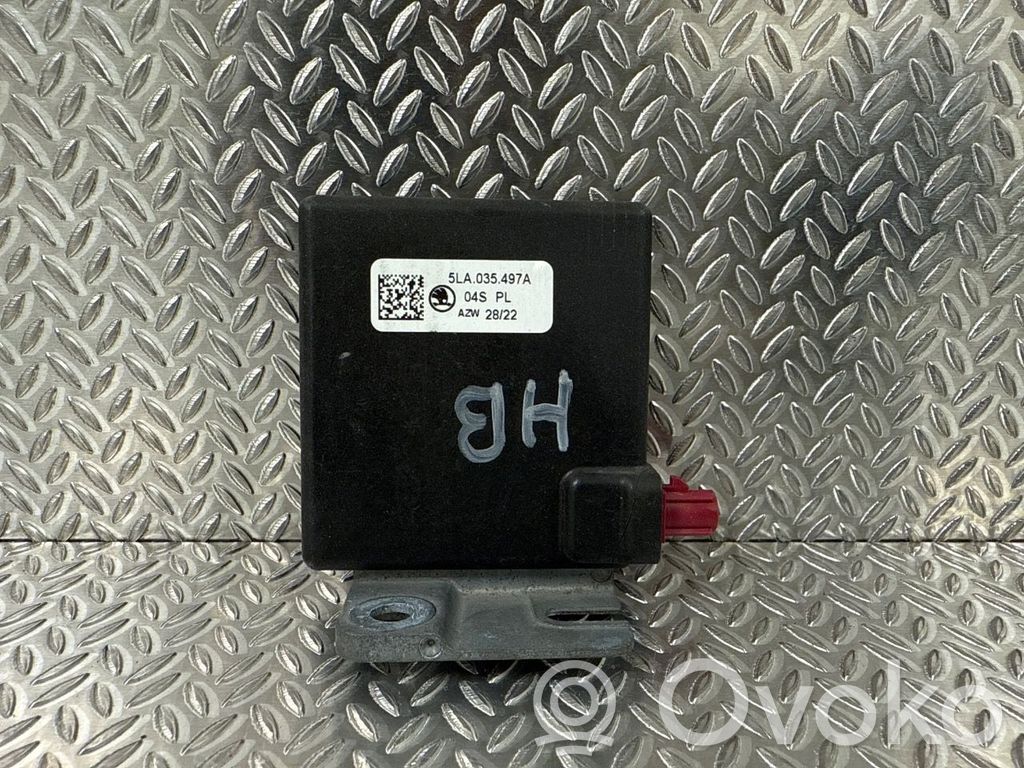 Skoda Enyaq iV Amplificatore antenna 