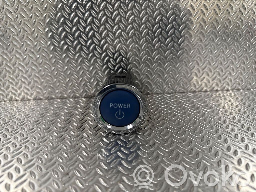 Toyota Yaris Interruptor de encendido/apagado del motor 
