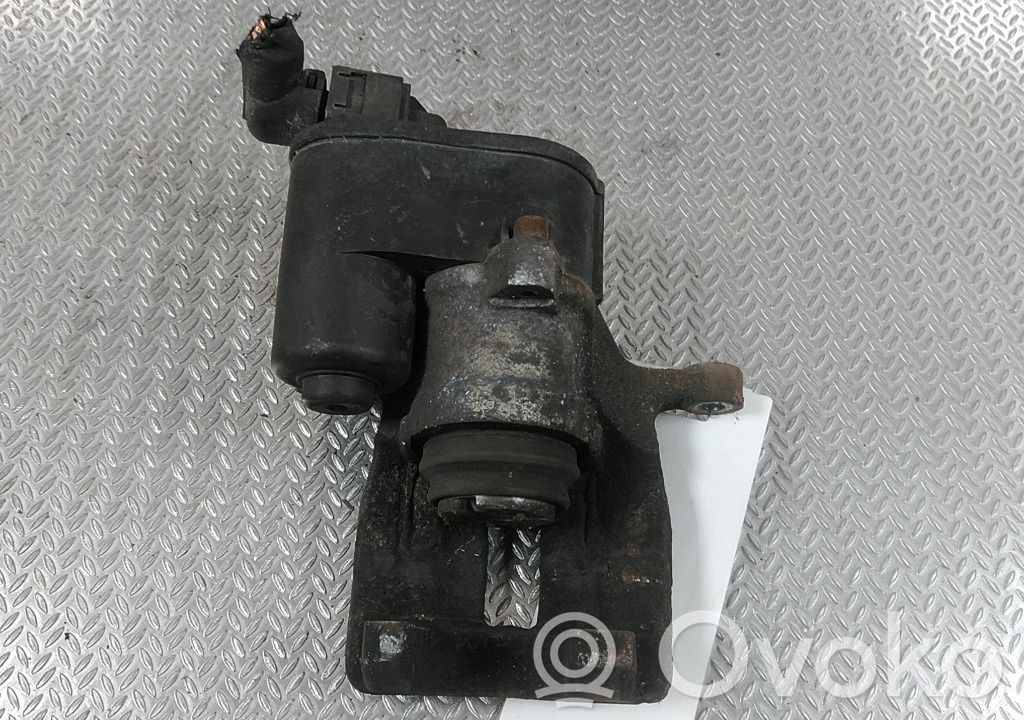 Volvo V70 Caliper del freno trasero