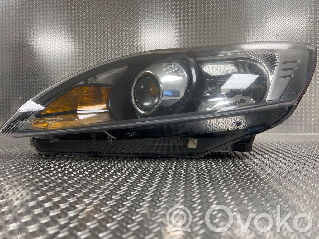 Ford Focus Headlight/headlamp 