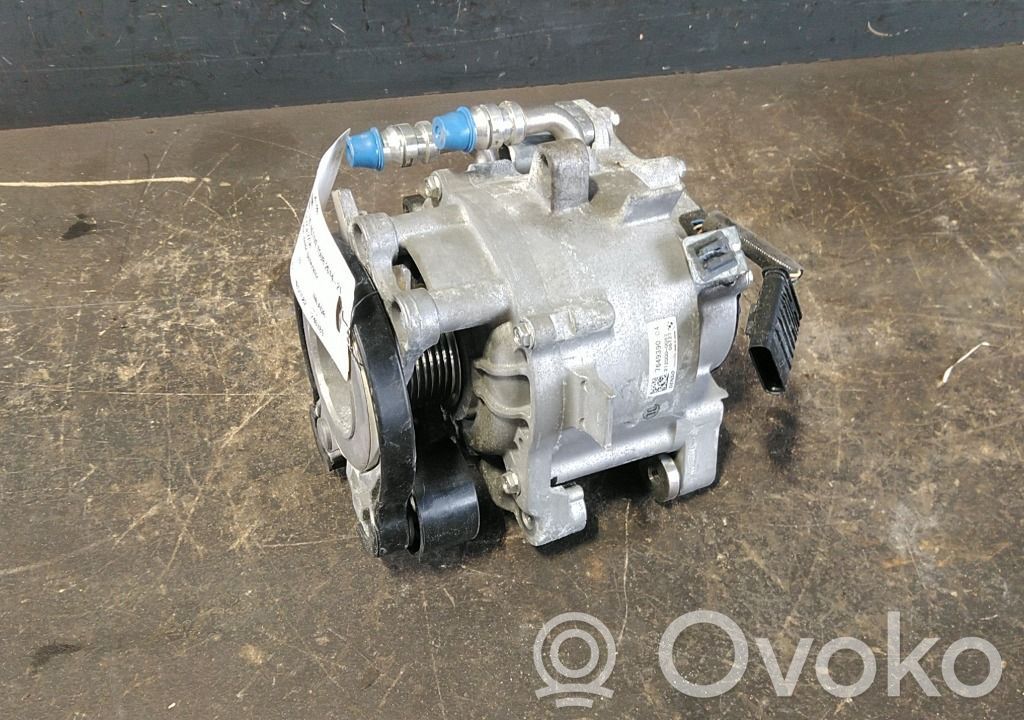 BMW 2 F22 F23 Generatore/alternatore