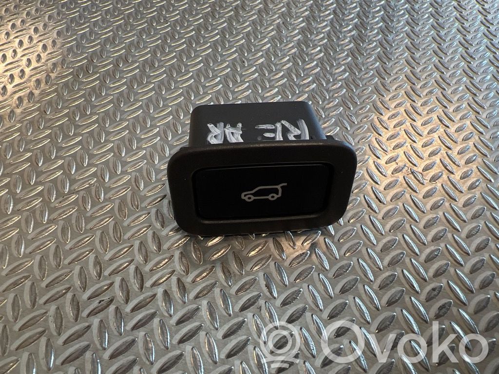 Jaguar I-Pace Tailgate opening switch 