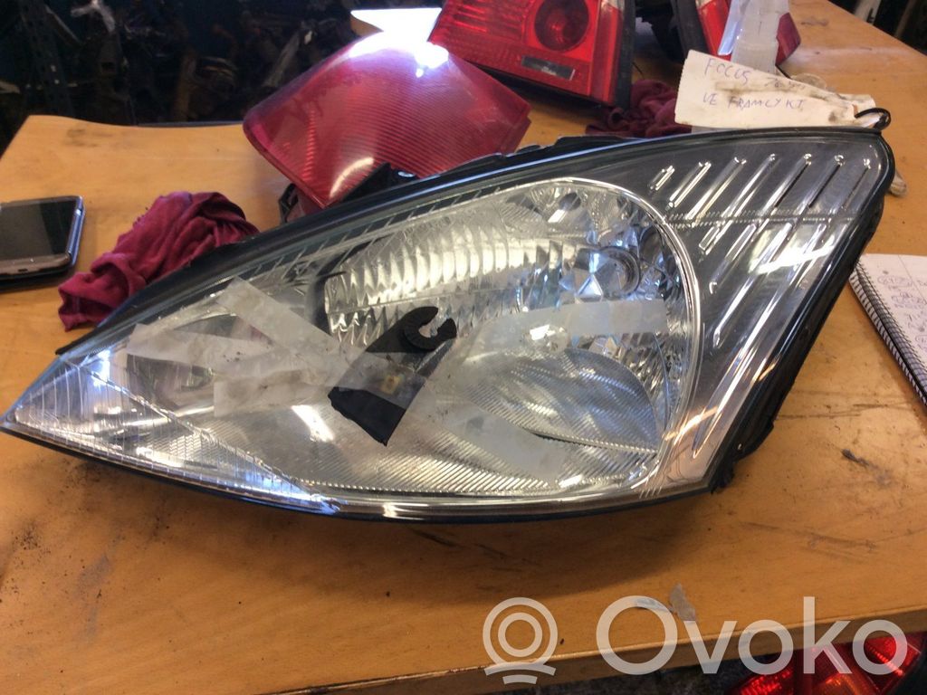 Ford Focus Headlight/headlamp 