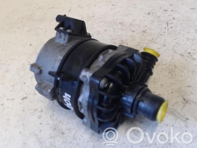 Volvo V60 Vesipumppu 