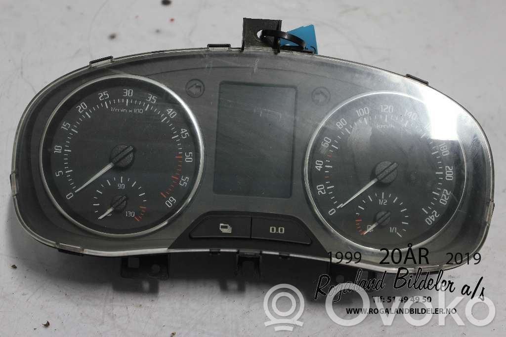 Skoda Fabia Mk2 (5J) Nopeusmittari (mittaristo) 