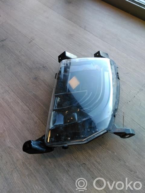 Tesla Model S Etusumuvalo 