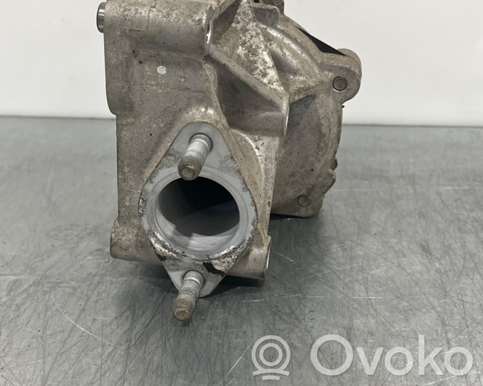 Bomba de agua   1300A083,1300A083