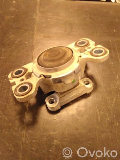 Volvo V70 Suport tampon motor 