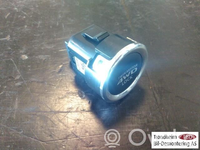 Mitsubishi Outlander Otros interruptores/perillas/selectores 