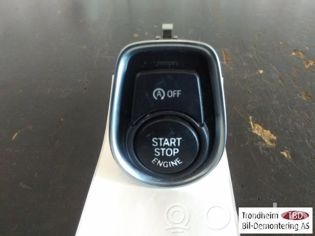 BMW 3 F30 F35 F31 Buton pornire/oprire motor 
