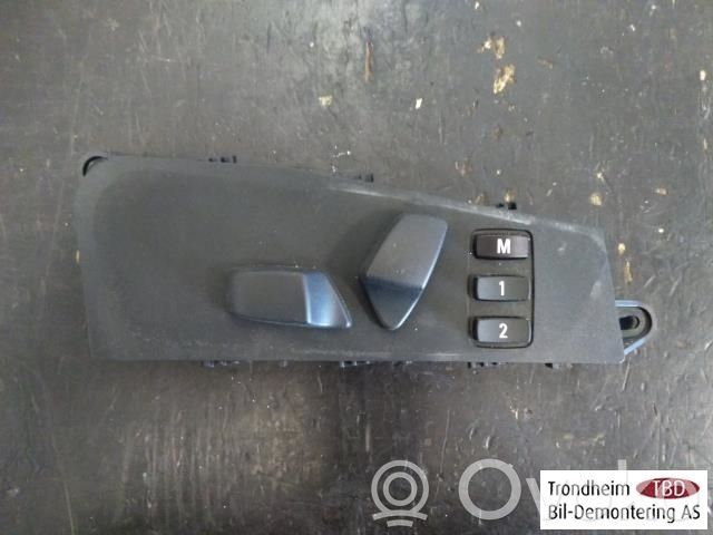 BMW X5 E70 Moldura del interruptor de la ventana de la puerta delantera 