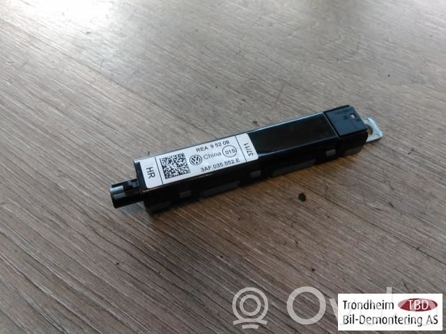 Volkswagen PASSAT B7 Amplificator antenă aeriană 