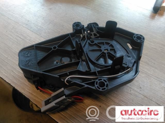Jaguar XF X250 Tailgate lock latch 