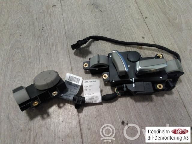 Audi A8 S8 D3 4E Front door window switch trim 