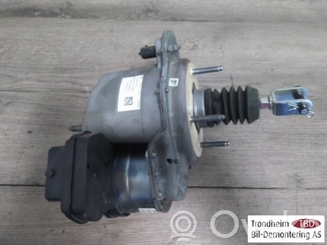 Tesla Model 3 Servo-frein 