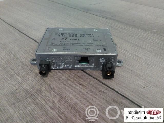 Mercedes-Benz R W251 Amplificatore antenna