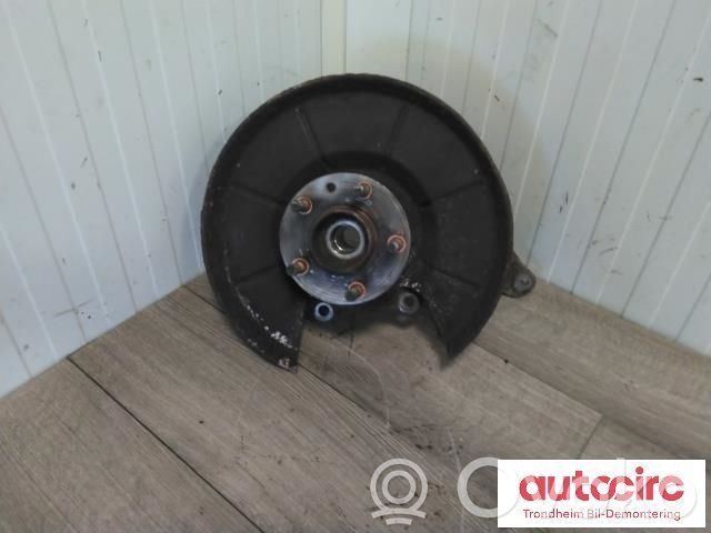 Ford Kuga I Aizmugurē riteņa rumbas vārpstas šarnīrs (stupica, capfa) 