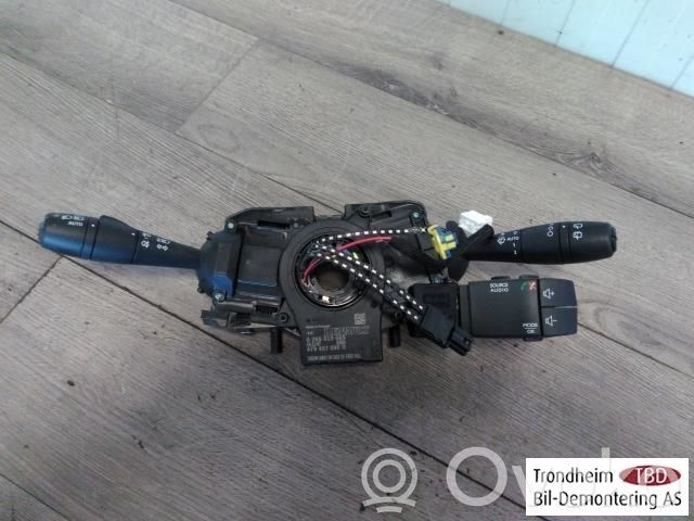 Renault Captur Interruptor de control multifunción 