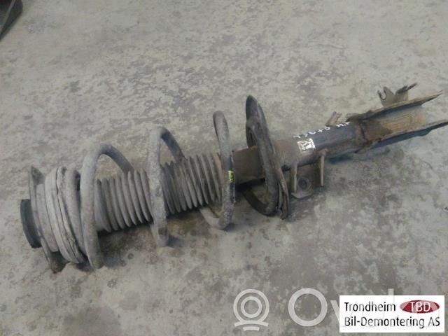 Nissan X-Trail T31 Ammortizzatore anteriore con molla elicoidale