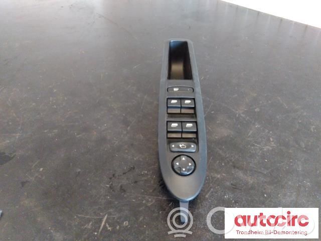 Citroen C4 II Electric window control switch 