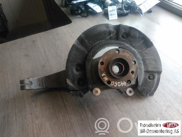BMW 5 F10 F11 Achsschenkel vorne