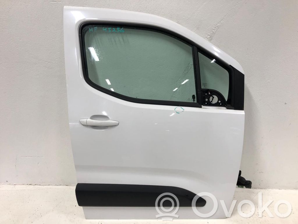 Opel Combo E Puerta delantera 