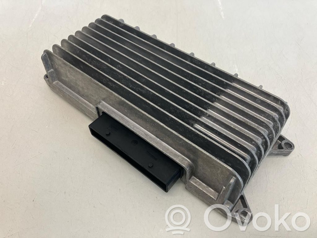 Audi A4 S4 B8 8K Amplificatore 