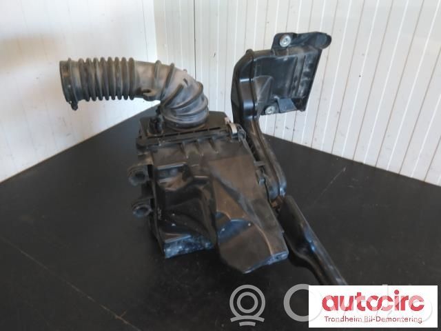 Mazda 6 Air filter box 