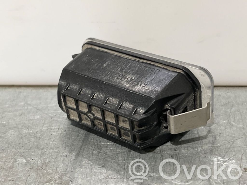 Ford Fiesta Lampă număr 