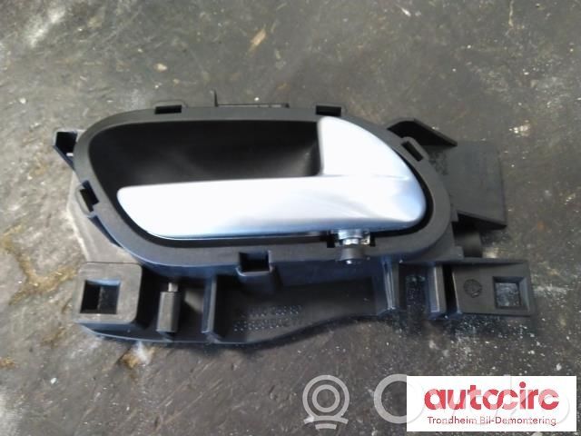 Citroen C5 Front door interior handle 