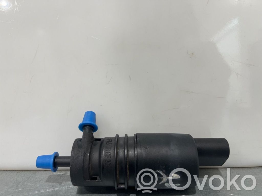 Windscreen/windshield washer pump   3D0955681,3D0955681