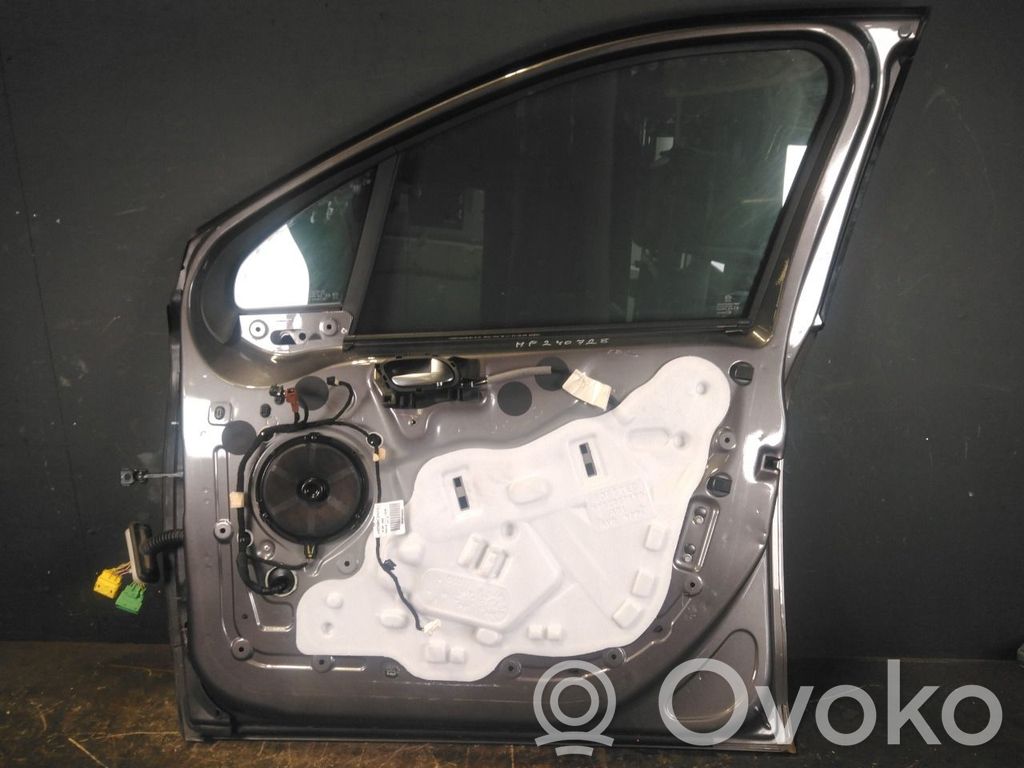 Peugeot 2008 I Puerta delantera 