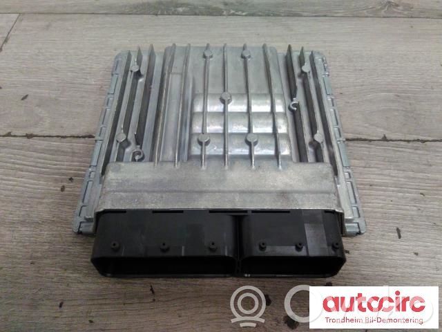 BMW 7 E65 E66 Блок управления двигателем ECU 