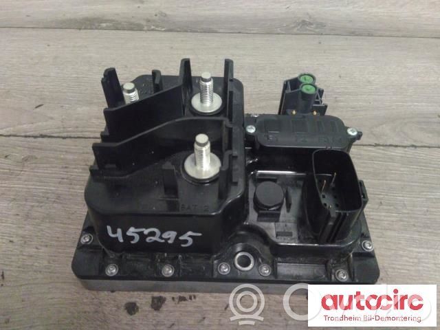 Battery control module   JPLA14F70AC,J9C10581,73813504,J9C10581,JPLA14F70AC