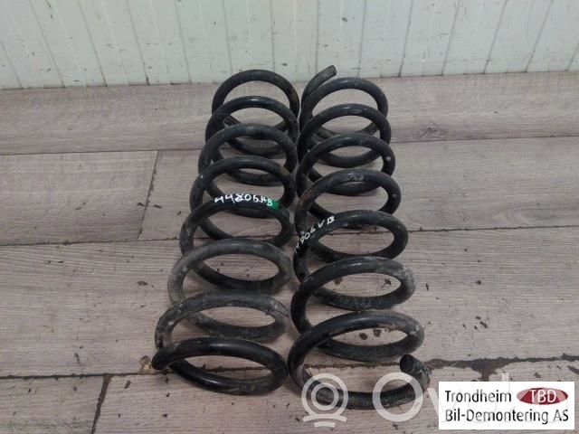Ford Kuga II Podkładka / Gniazdo sprężyny tylnej