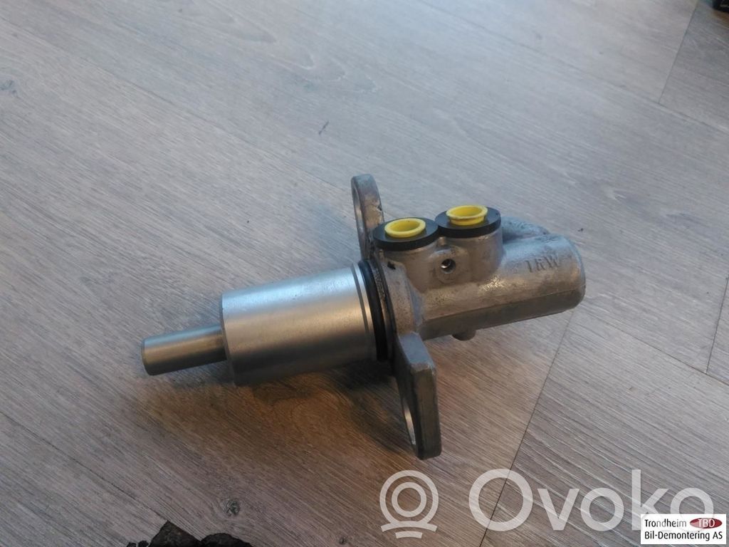 Audi A4 S4 B6 8E 8H Cilindro del sistema frenante 
