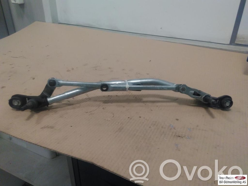 Peugeot 208 II Articulație ștergător față