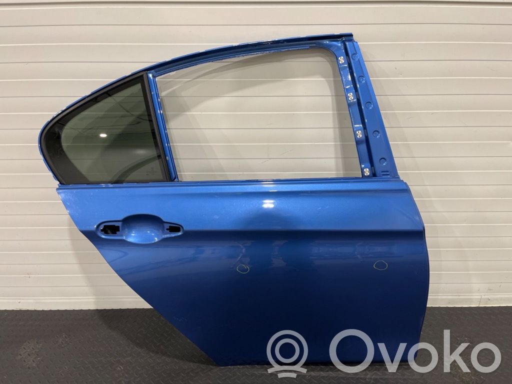 BMW 3 F30 F35 F31 Aizmugurējās durvis 