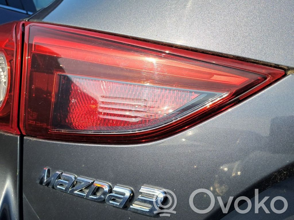 Mazda 3 III Takavalot 