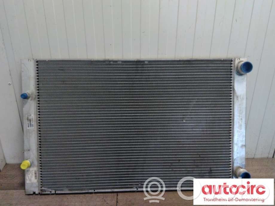 Audi A8 S8 D3 4E Coolant radiator 