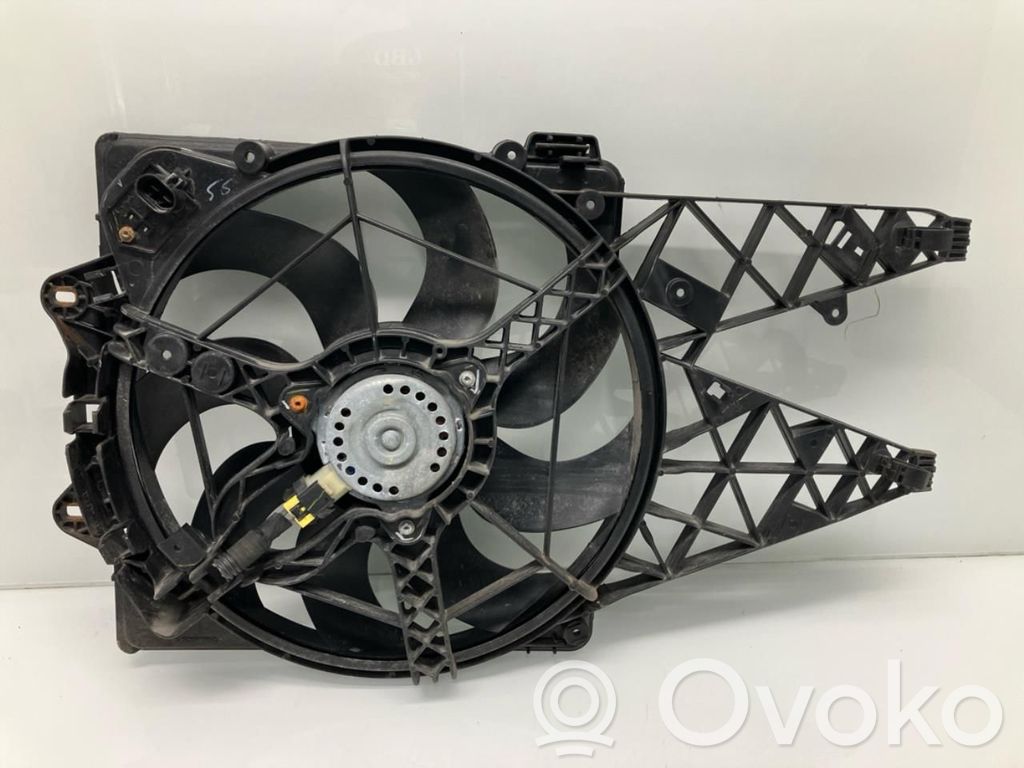 Fiat Doblo Elektrisks radiatoru ventilators 