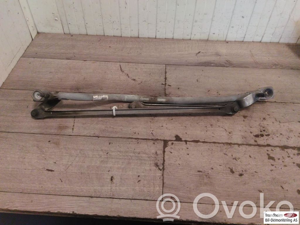 Volvo XC60 Articulație ștergător față 